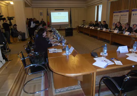 Campania „Importanţa nutriţiei în primele 1.000 de zile” a fost lansată la Palatul Parlamentului