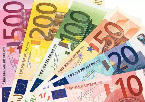Vrei credit ipotecar în euro pe o perioadă de 30 de ani? Îţi trebuie un salariu rezonabil