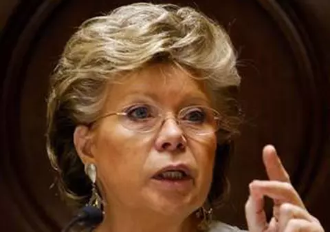 DECLARAŢIA ANULUI pentru România. Comisarul european, Viviane Reding: "Rom nu înseamnă România!". AFLĂ DETALIILE