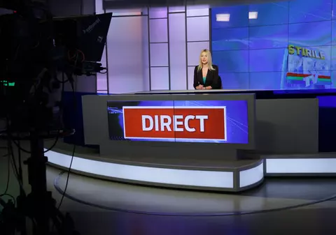 Diana Dumitrescu, la pupitrul ştirilor PRO TV