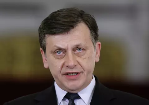 Crin Antonescu, UN NOU MOTIV DE SCANDAL cu Victor Ponta