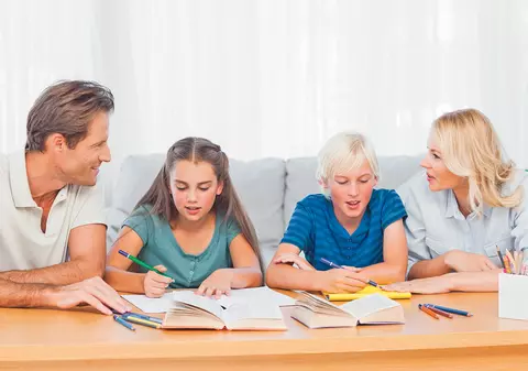 HOROSCOP - Săgetătorii se ocupă mai mult de familie