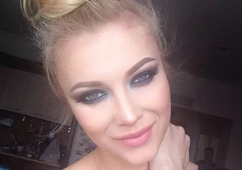 VEŞTI BUNE de la Lora. Artista a anunţat CÂND VA DEVENI MĂMICĂ