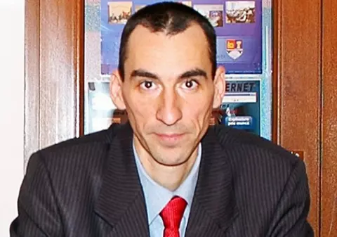 DOLIU ÎN LUMEA POLITICĂ! Un ales a murit de cancer la ficat