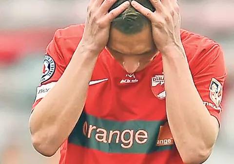 După ce a ruinat munca echipei, debutantul Ionuţ Cioinac a ajuns oaia neagră de la Dinamo: «Mă acuză lumea de blat!»