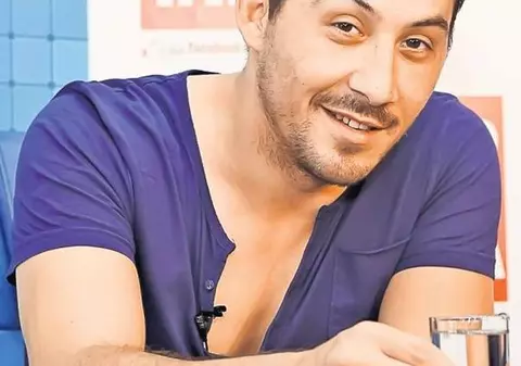 GLUMEŞTE, NU? ŞTEFAN STAN, DEZVĂLUIRI SURPRINZĂTOARE: "Nu vreau să mai comentez viaţa personală. LADY GAGA mi-e doar o prietenă"