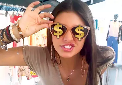 EXCLUSIV | Antonia, fabrică de făcut bani!