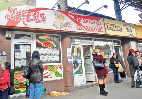 Incredibil! În timp ce procurorii încă audiază martori în dosarul cărnii stricate, afacerea merge în continuare! «Cumpăr carne, dar sunt îngrozit»