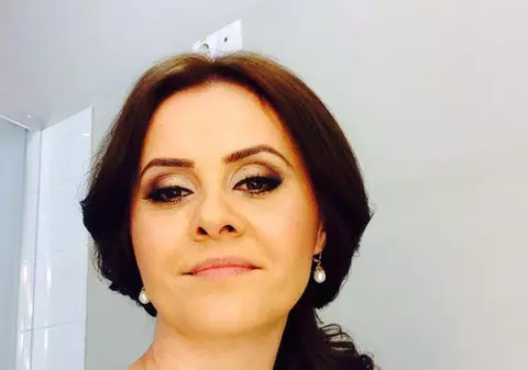 Uite ce SORĂ FRUMOASĂ are NICULINA STOICAN! Intră să vezi cum arată!