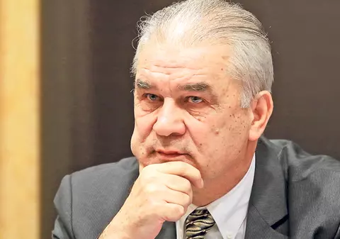 DEZVĂLUIRI LIBERTATEA | «Generalul» are scrisă demisia! Anghel Iordănescu este primul nume mare care vrea să părăsească FRF după înscăunarea lui Răzvan Burleanu