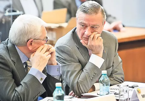 Pentru «Naşu’», fără bun simţ şi fără număr!