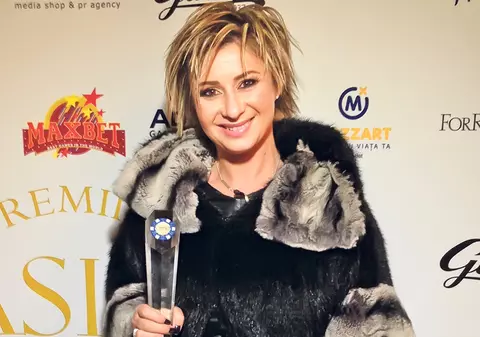 Anamaria Prodan «l-a agăţat» şi pe Târnovan! 