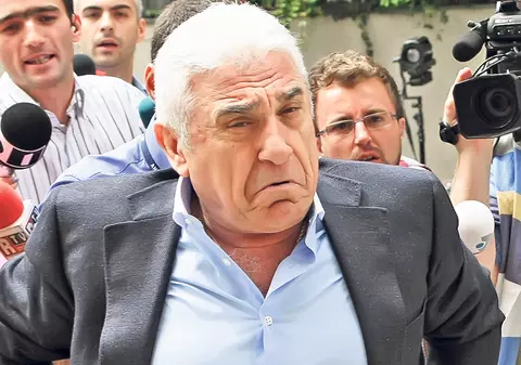 Giovani: «Mai bine putrezesc în pârnaie decât să cer graţierea»