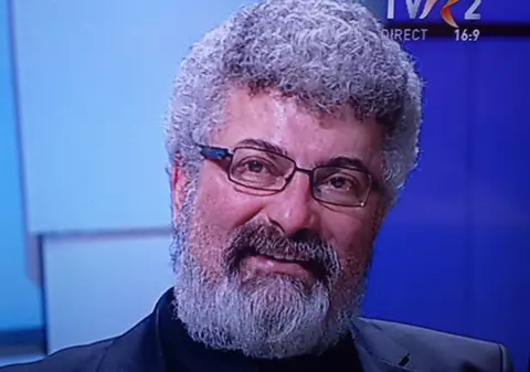 Şoc! Prigoană n-a mai trecut pe la frizer de la Revelion!