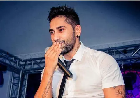Ce DISTRACŢIE, ce MIŞTO! CONNECT-R, cu naşul la grătare!