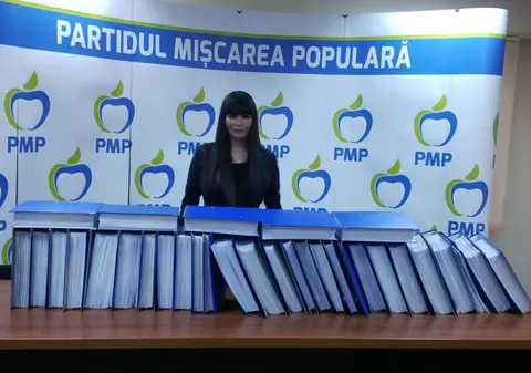 Elena Băsescu îl ia peste picior pe Mircea Diaconu