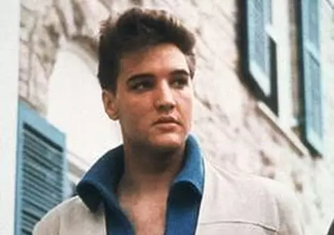 Şi, totuşi, DIN CE CAUZĂ A MURIT ELVIS PRESLEY? Întrebarea şi-a găsit răspunsul la 37 de ani de la deces