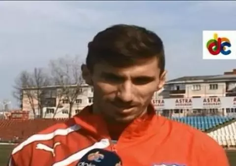 Uită-te bine la acest fotbalist! TE VA FACE SĂ RÂZI CU LACRIMI. Declaraţia anului: "Mergem să câştigăm, ce pana mea"