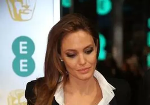 Angelina Jolie DĂ VESTEA CARE VA FACE OCOLUL LUMII. Fanii actriţei au toate motivele să suspine pentru favorita lor