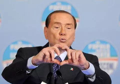 O moldoveancă i-a luat minţile lui Berlusconi! Uite ce frumoasă este! FOTO IN ARTICOL