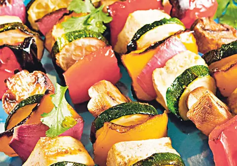 POSTUL PAŞTELUI | REŢETE DELICIOASE CU SOIA, care te ajută să înlocuieşti carnea