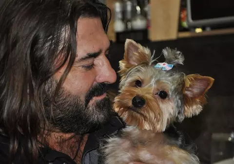 Aflat în SUA, Gheorghe Gheorghiu vorbeşte cu al său câine la telefon