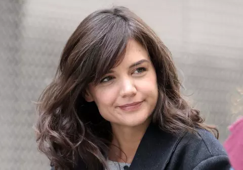 KATIE HOLMES, când STRĂLUCITOARE ca o divă, când ABSOLUT BANALĂ! | FOTO