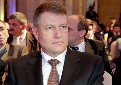 Anunţul prin care Klaus Iohannis DĂ PESTE CAP planurile prezinţiale ale lui Crin Antonescu