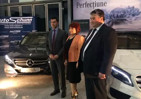 Mihai Leu îi pregătește deja pe localnici pentru Raliul Aradului. Astăzi și mâine îi va plimba cu două super mașini