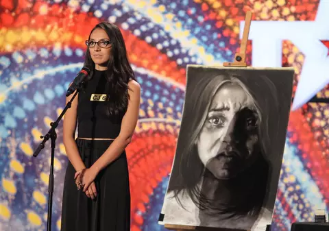 ROMÂNII AU TALENT. Ce transformare frumoasă! Ce a făcut această artistă cu acest portret te va cuceri sigur
