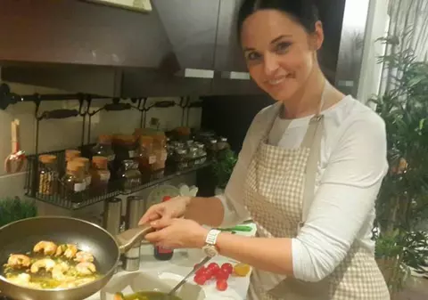 ANDREEA MARIN, la CRATIŢĂ! "Obţineţi TOT CE VREŢI din partea SOŢULUI dacă-i GĂTIŢI ASTA!" | FOTO