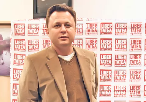 Dragoş Dolănescu: "Visam să fiu popă, dar mi-a plăcut femeia!" | EXCLUSIV
