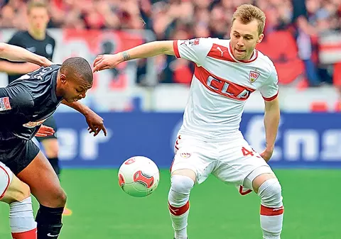 Alex Maxim o ţine în viaţă pe Stuttgart!