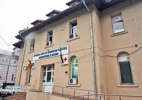 Zeci de bolnavi, victime colaterale ale «scandalului silicoanelor»! O pacientă ne-a povestit DRAMA prin care trece