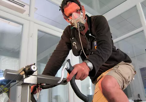 ADEVĂRUL DESPRE CORPUL TĂU: Mituri despre OBEZITATE, adevăruri despre GRĂSIME şi CUM SĂ TRĂIEŞTI PÂNĂ LA 101 ani