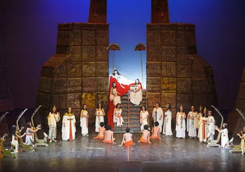 Dirijorul Friedrich Pfeiffer, la pupitrul Operei Naţionale Bucureşti