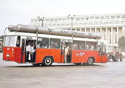 Guvernul e nostalgic după «rachetele» din anii ’80 şi dă… 5 milioane € pentru autobuze cu GPL!