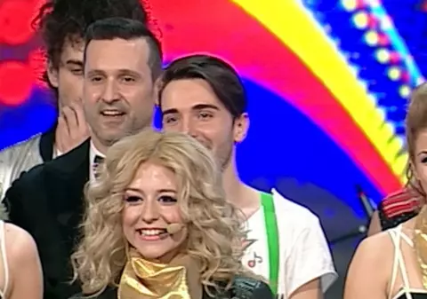 ROMÂNII AU TALENT |  Mihai s-a uitat la ea TOT TIMPUL! Uite ce BLONDĂ i-a luat MINŢILE