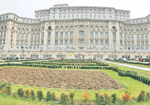 AMENINŢARE cu BOMBĂ la PALATUL PARLAMENTULUI!