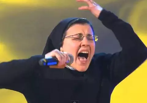 Vă mai amintiţi de SORA CRISTINA de la "VOCEA ITALIEI"? CĂLUGĂRIŢA a TRECUT în ETAPA URMĂTOARE! | VIDEO