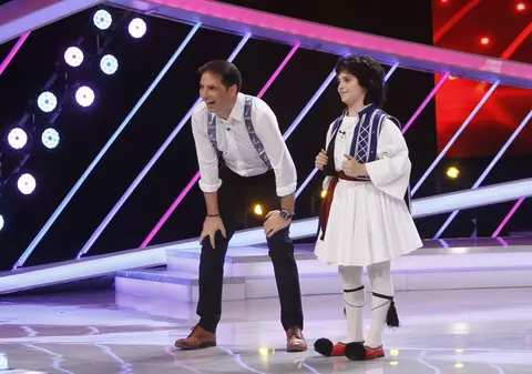 Apariţie INCREDIBILĂ! Frodo, pe scena Next Star