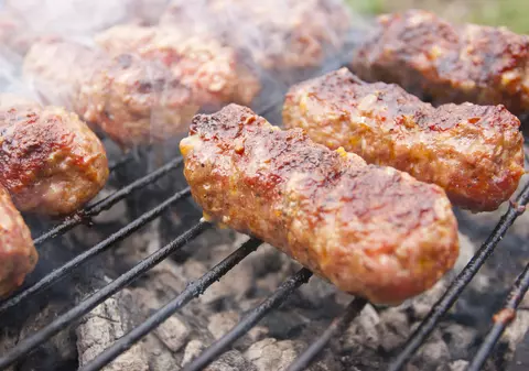 Sfaturi de la specialist: Cum să prepari un grătar sănătos şi delicios