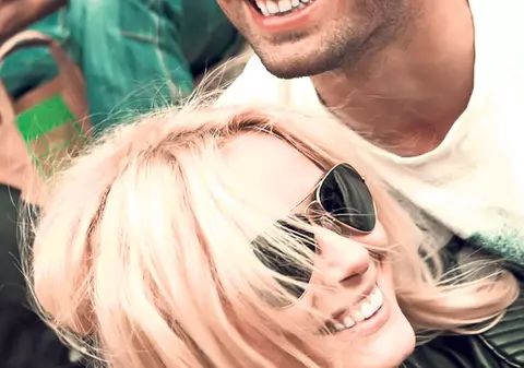 A spart o avere ca s-o împace pe Laura Cosoi