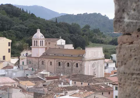 Cavaleri, printese si castele in Mallorca