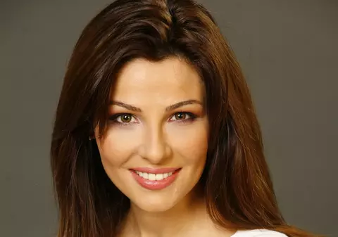 Oana Cuzino arată demențial la 44 de ani. Cele mai noi fotografii neretușate | FOTO ÎN ARTICOL