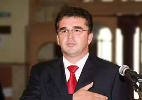 Marian OPRIŞAN, ADUS LA SPITALUL FUNDENI din BUCUREŞTI