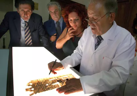 Documentul care vorbeşte despre «soţia lui Iisus» nu este nu fals modern