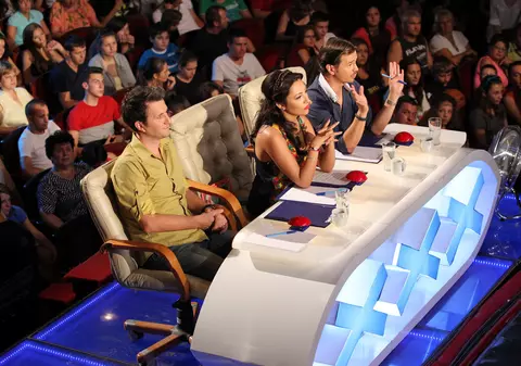 TRUCUL PRODUCĂTORILOR SHOW-ULUI "ROMÂNII AU TALENT" pentru A-I MULŢUMI pe cei DE ACASĂ: Au difuzat EMISIUNEA ŞI ÎN PAUZA PUBLICITARĂ!