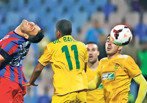 Băgaţi în foame! Steliştii au practicat un fotbal leşinat împotriva greviştilor de la FC Vaslui