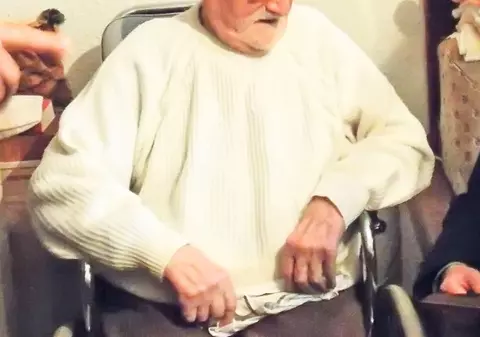 A fost coleg cu un sfânt! Un bătrân din Botoşani l-a cunoscut în primii ani de şcoală pe Ioan Iacob Hozevitul